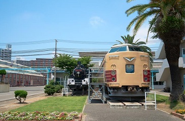 小倉総合車両センター