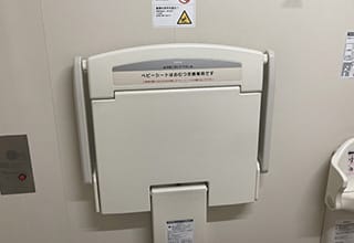 おむつ替えシート