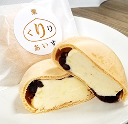 写真：くりり最中アイス