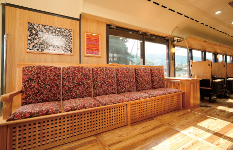 写真：ソファーシート