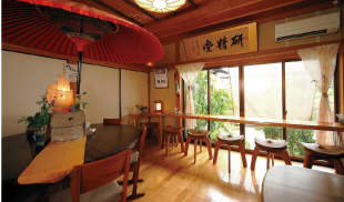 写真：ギャラリーこだま