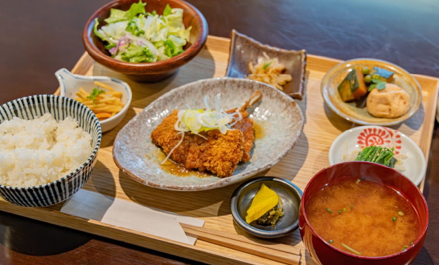 食・酒 ぎん鱗 (ぎんりん)