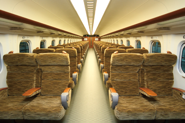 さくら 座席 新幹線 新幹線のグリーン車のサービス・座席を徹底紹介！1度は乗らないと損