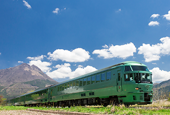 D&S（デザイン＆ストーリー）列車とは？