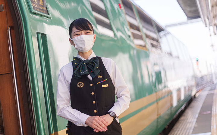 列車をお出迎え